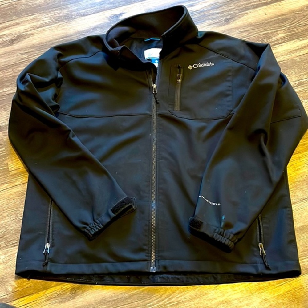 COLUMBIA MEN’S JACKET. SIZE XL